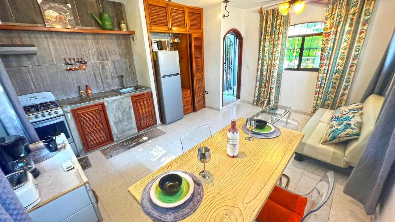 Kingsize Condo Bambu Beachside Puerto Morelos Apartment