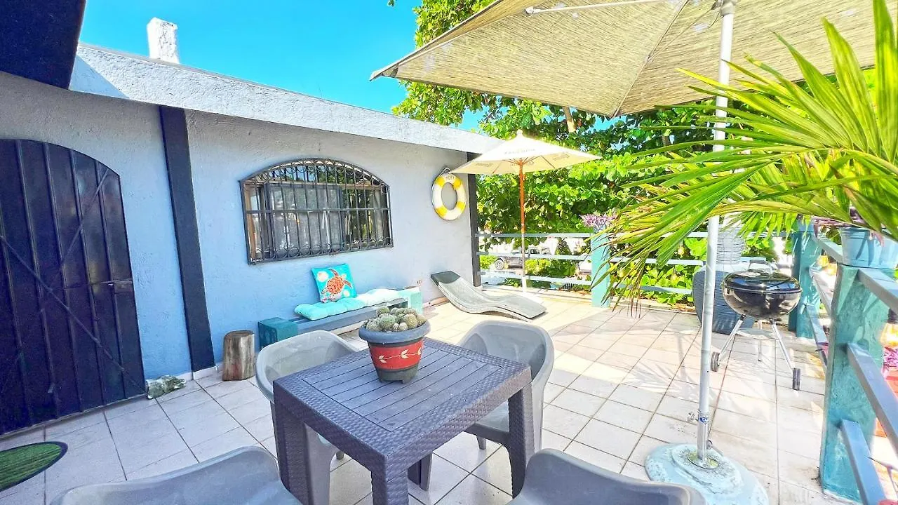 Kingsize Condo Bambu Beachside Puerto Morelos